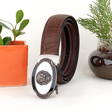 Iconic Buckle and Caelatum Strap