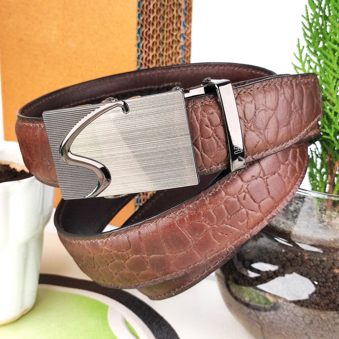 Hemener Men Metal Auto Grip Buckle Brown Croc Pattern Genuine Leather Belt