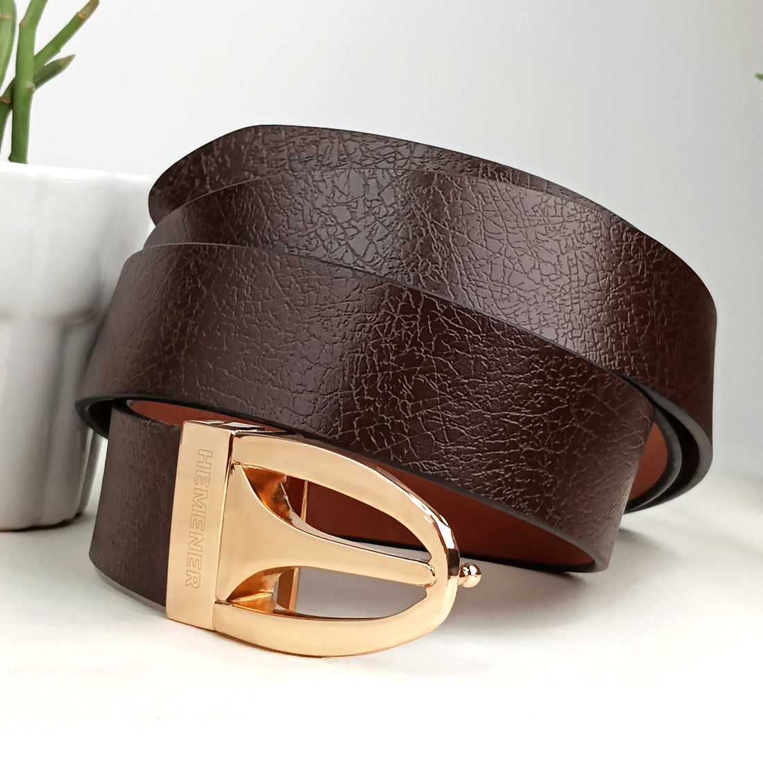 Hemener Men Metal Pin Hole Buckle Dark Brown Textured Pattern  Genuine Leather Belt